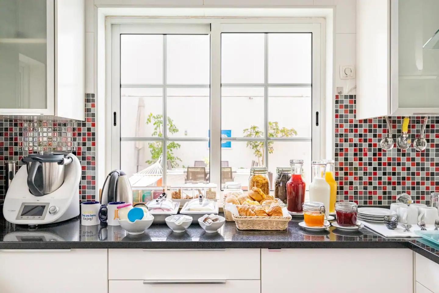 Jose & Ester House Алмада Екстериор снимка