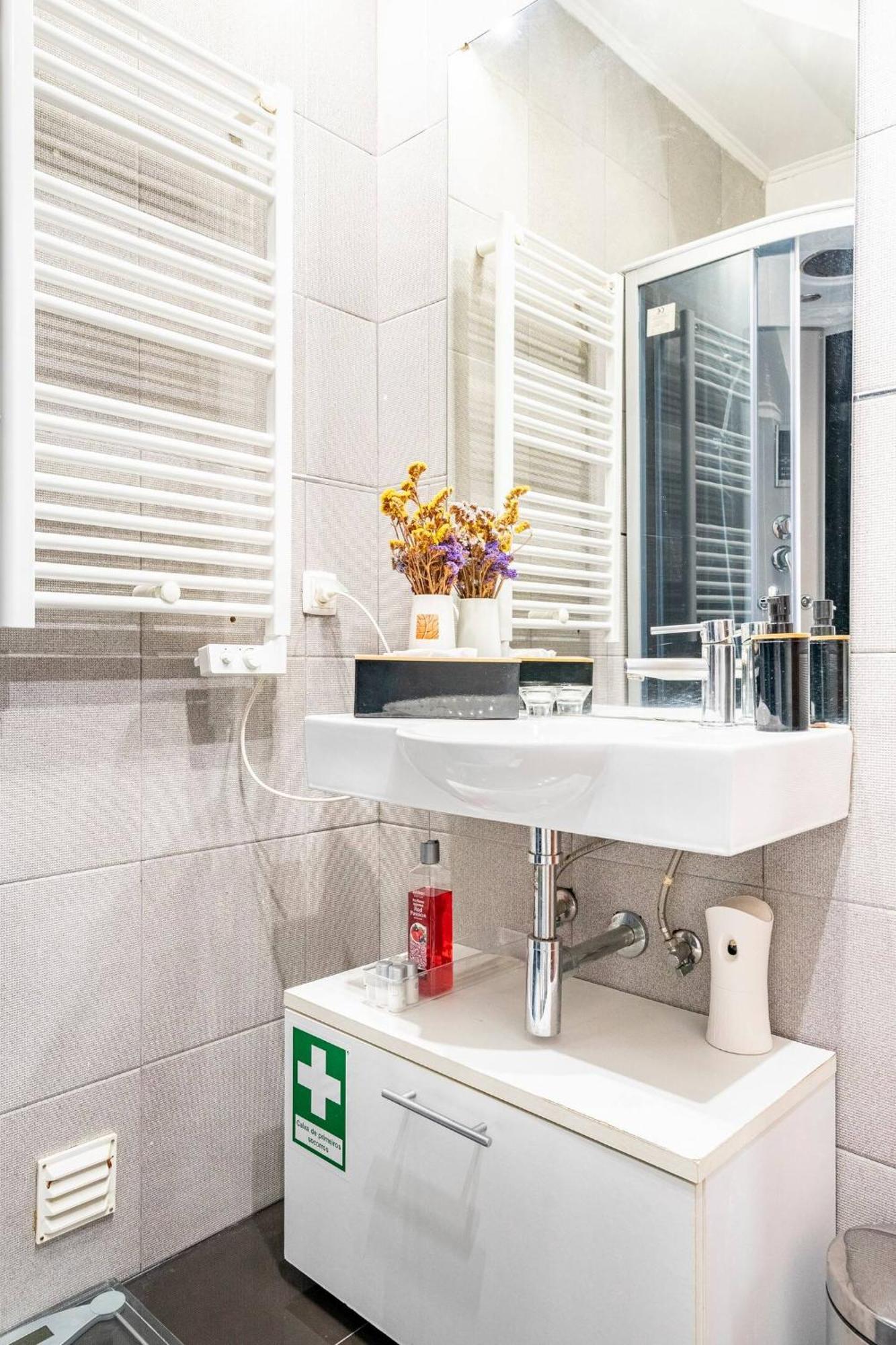 Jose & Ester House Алмада Екстериор снимка